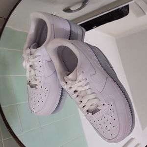 Air force one women size 7